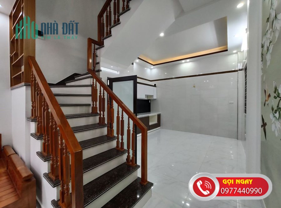 BÁN GẤP 4 TẦNG,  42M2, TÂN MAI, QUẬN HOÀNG MAI, NHỈNH 3 TỶ 0977440990