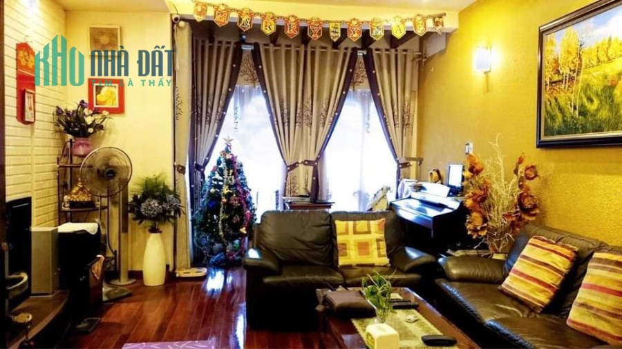 Bán nhà Phân lô đường Cầu Giấy, 60m x 5T, Ô tô vào nhà