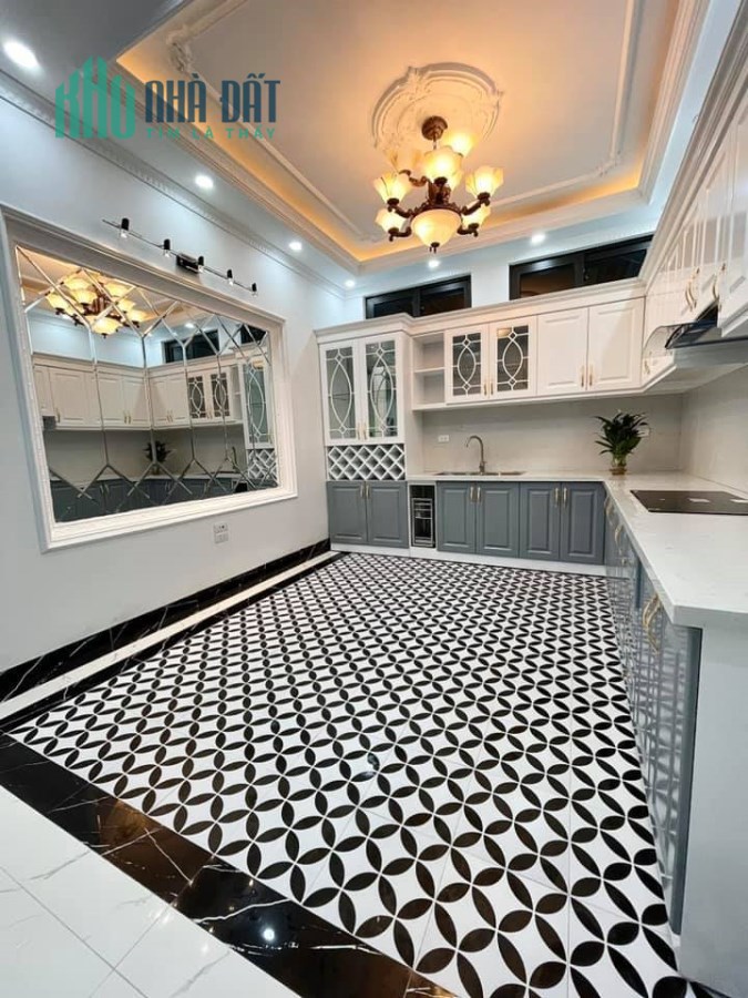 Nhà Đẹp Phố Víp Tô Vĩnh Diện 66m Giá 6.8 tỷ có Ô tô đỗ 2 thoáng . 0366877885