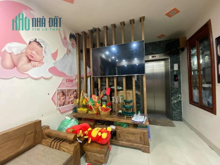 Cần bán mặt ngõ to phố Tân Mai, Hoàng Mai, DT sổ 40m2 x 5T. 5 tỷ ôtô tránh Kinh doanh đỉnh