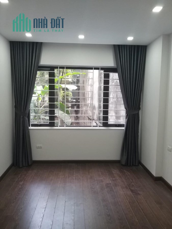 Nhà phân lô Nguyễn Tuân 24m, 4 tầng, ô tô đỗ cửa, dân trí cao, an sinh đỉnh