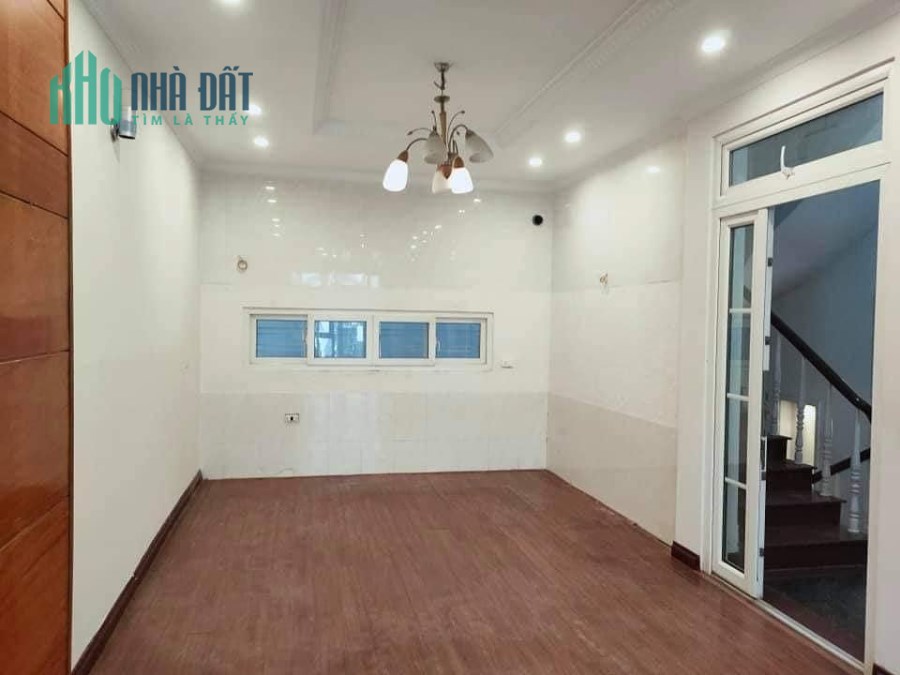 Bán nhà 34mx4Tx3.5 tỷ, phố Tô Vĩnh Diện,Lê Trọng Tấn,Thanh Xuân.
