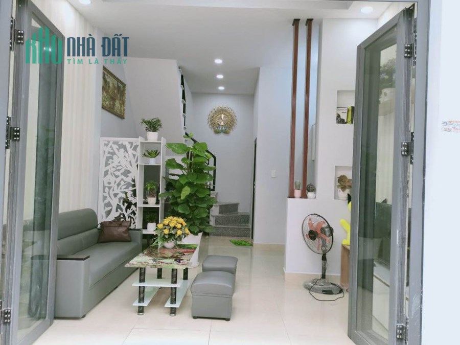 Bán Nhà hẻm xe tải Lũy Bán Bích, Tân Phú giá rẻ 32m2 chỉ 4.2 Tỷ LH0896721788