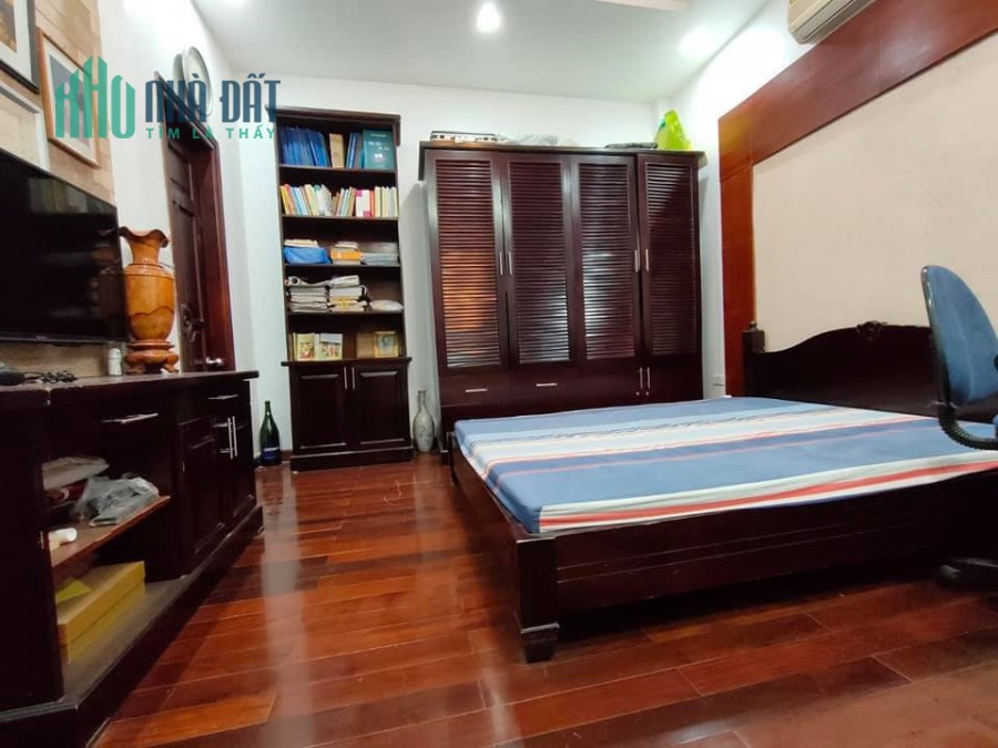 Hiếm Vì Ở Phố Nguyễn Văn Huyên Giá Rẻ Như Vậy 65m Chỉ 7.3 Tỷ Có Ngay Nhà Ô Tô Đỗ
