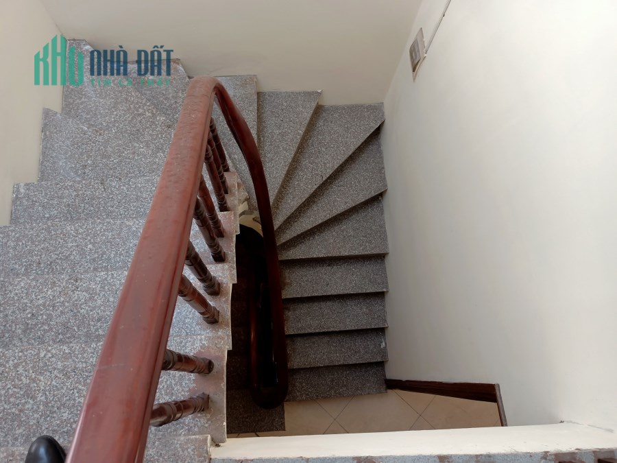 CẦN BÁN NHÀ MẶT PHỐ NGUYỄN CHÍNH HOÀNG MAI - 55M 6xTỶ - KINH DOANH