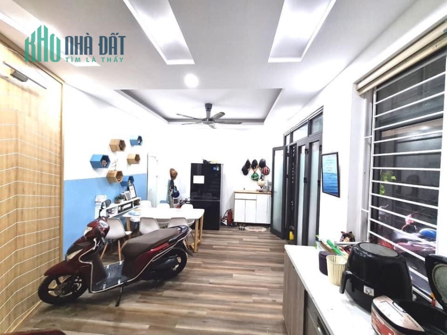 Bán Nhà Khương Hạ 36m2 5tang mặt tiền trên 7m giá 3.9tỷ
