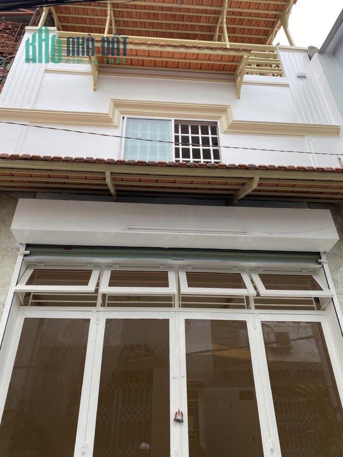 Nhà đẹp 33m2, 2 lầu, giá 4,8 tỷ đường Phan Sào Nam, P.11, Tân Bình.