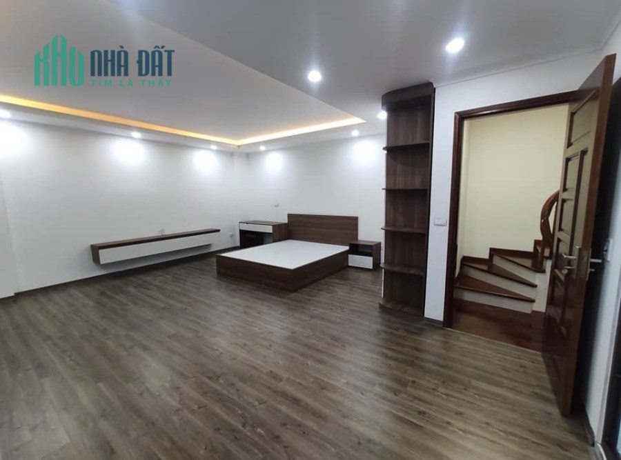 Giảm sốc nhà Tân Mai, 44m2* 5 tầng, 4.35 tỷ, oto cách 50m