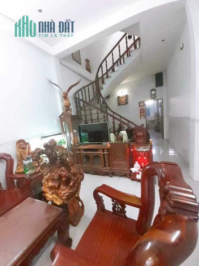 Bán Nhà HXH Quang Trung Gò Vấp 70m2 Chỉ 80 Triệu/m2 3 Tầng