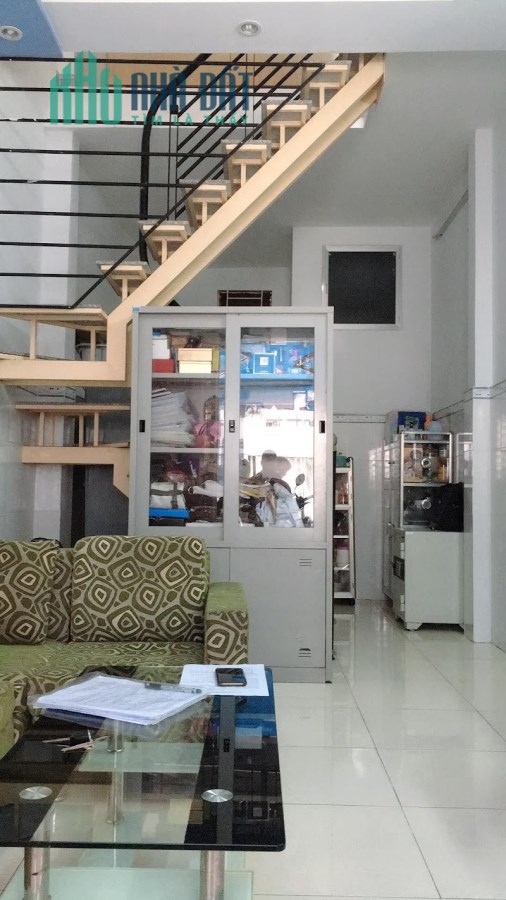 Bán nhà 33m2, 1 lầu, giá 4,5 tỷ đường Âu Cơ, P.10, Q.Tân Bình.