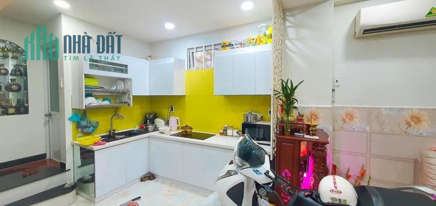 Bán nhà Quận 5, CỰC ĐẸP ở ngay, HIẾM BÁN, Ngang 4.1m, 0911687421