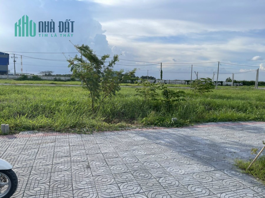Đất nền thổ cư giá mềm KĐT Vạn Phát Sông Hậu