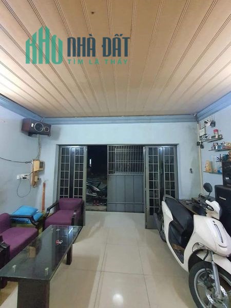 Bán Gấp Nhà Mặt Tiền Đường Số 6 Gò Vấp 35m2 Ngay Khu Bờ Sông Thoáng Mát Giá Chỉ 2.4 Tỷ