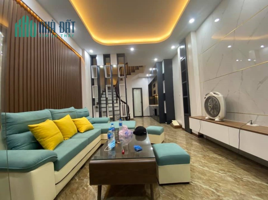 Bán gấp nhà hoàng mai diện tích 30m² *5t giá 3,5tỷ