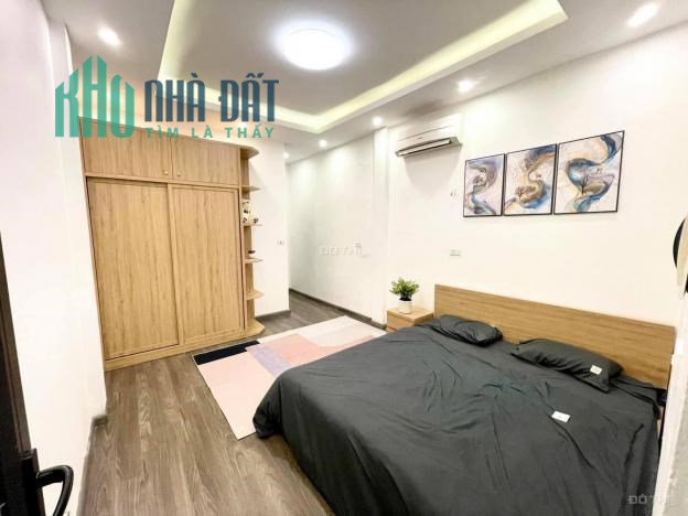 Cực hiếm nhà Lò Đúc, 50m2* 5 tầng, 6.7 tỷ, cách phố 15m