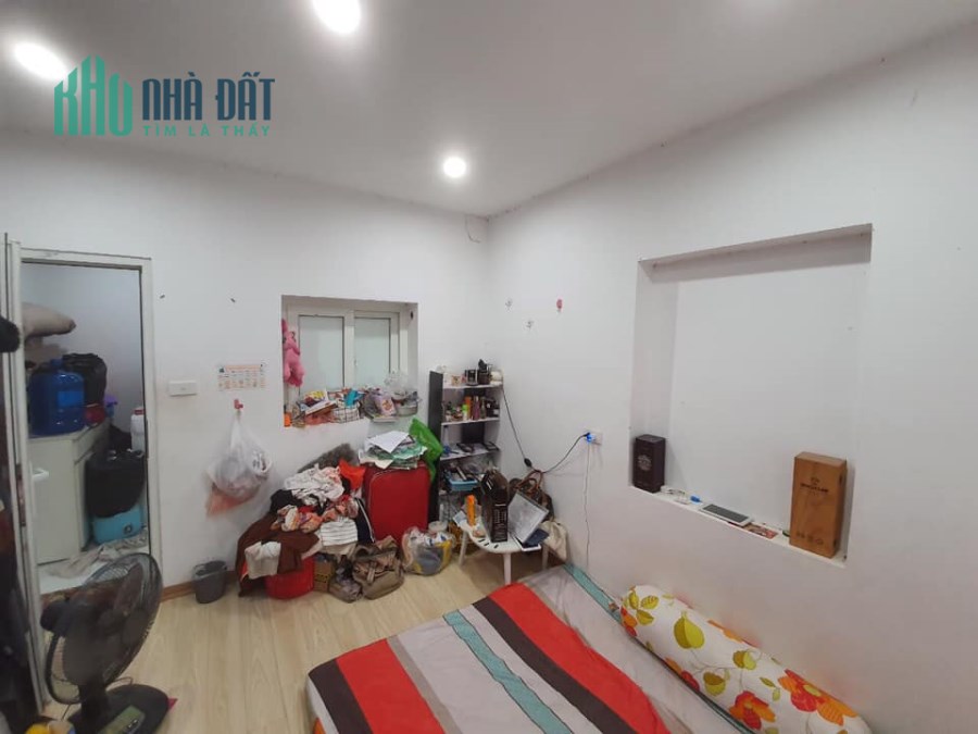 Bán gấp tập thể Trung Tự 100m2, tầng2 chỉ 2 tỷ,đẹp như khách sạn 5Sao