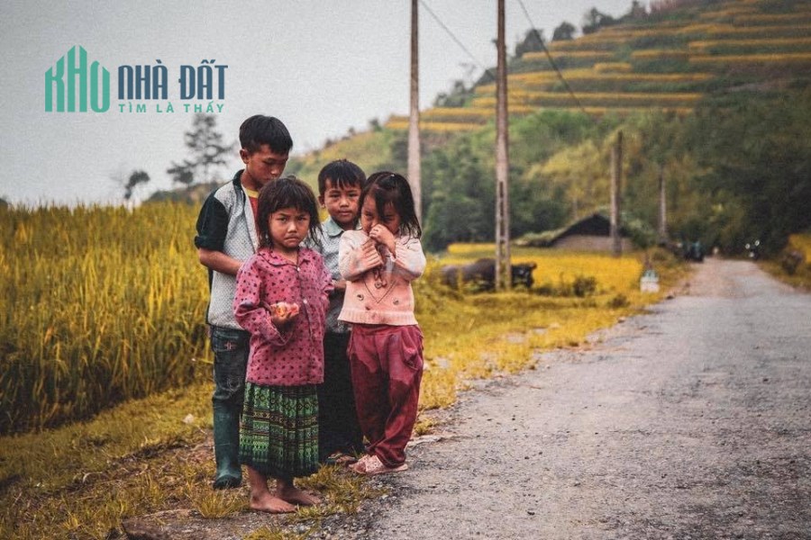 Cần bán lô đất có sổ đỏ tại Y Tý - Sapa2