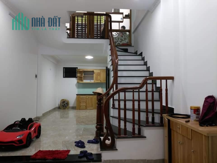 LÔ GÓC, Cổ Điển, Thanh Trì, 40M2,4T, mới KOONG, ở ngay, 3,55 tỷ