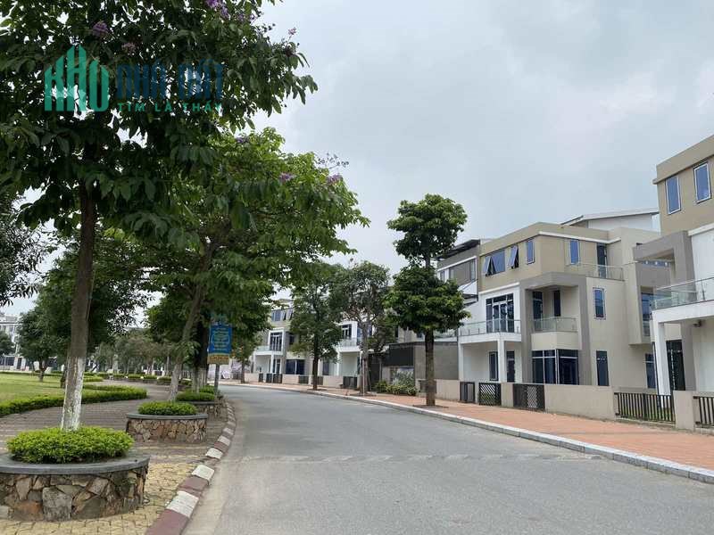 Nhịp sống chậm, môi trường xanh, không khí trong lành. Chọn Lan viên villa.