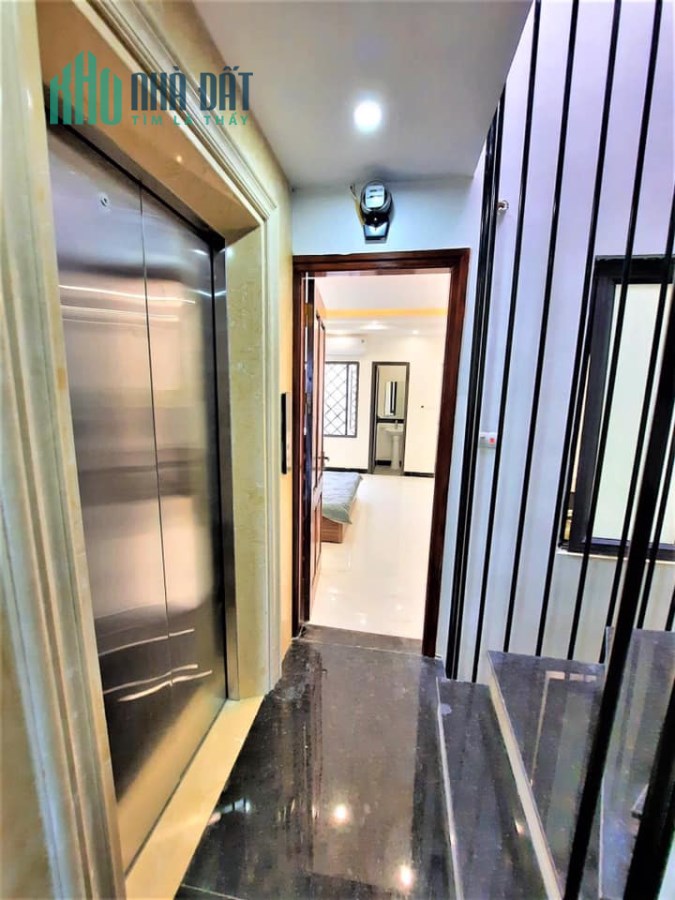 Bán tòa nhà VIP Tô Vĩnh Diện 73m2x 8tầng,mặt tiền 4m, 11 ngủ,Cho thuê gần100tr/ tháng
