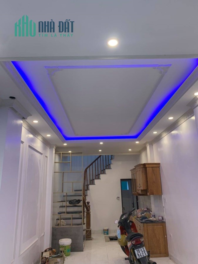 Bán gấp nhà  Quang tiến , Đại Mỗ, Oto qua nhà, DT 38m2, 4 tầng