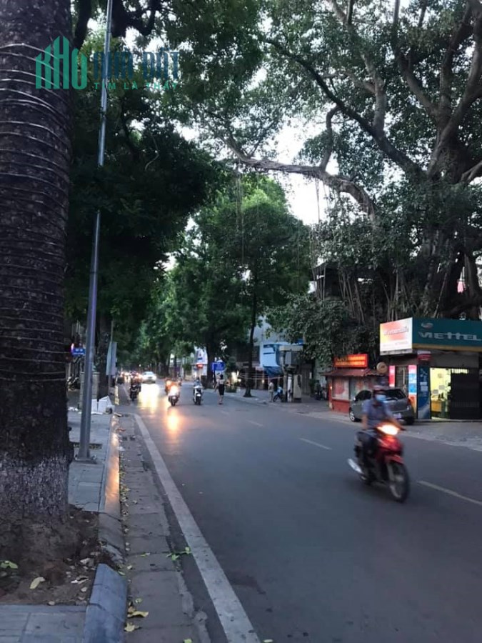 Bán nhà mặt phố Lò Đúc, vỉa hè rộng, kinh doanh ngày đêm, 56m2x3T, Giá 25 Tỷ