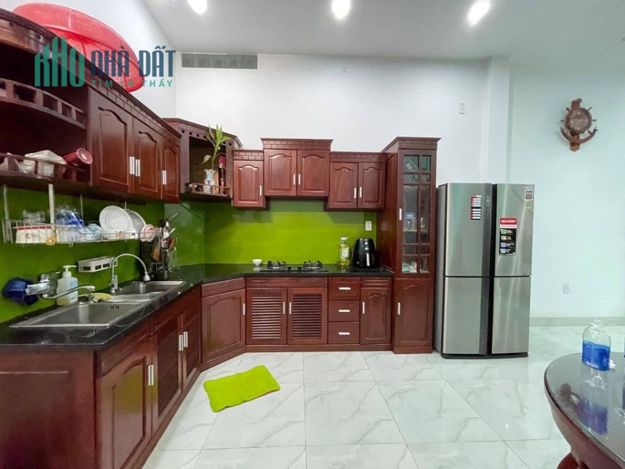 Bán nhà quận 3, NỞ HẬU, ngang 6m, giá RẺ chỉ 4.9 tỷ, 0911687421