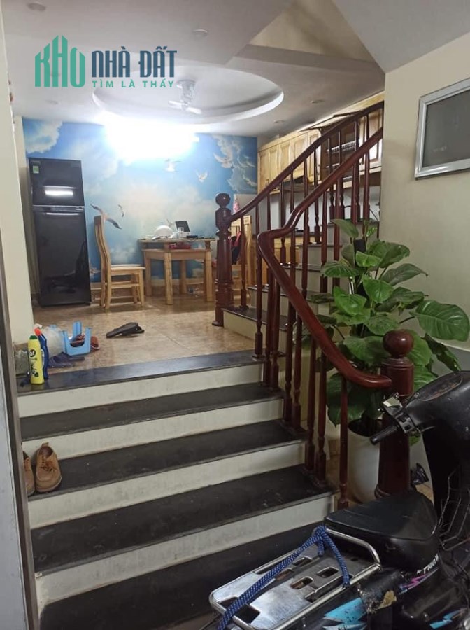 Có Một Không Hai! Nhà Đẹp Hồng Mai, Gần Phố, 37m2, 5T Mới Đẹp, 3.7 Tỷ, 0702156658.