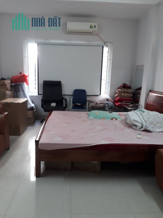 Siêu phẩm Hoàng Hoa Thám, Ba Đình 5 tỷ 100 triệu, 38m2*5T, MT4m, nhà đẹp long lanh.