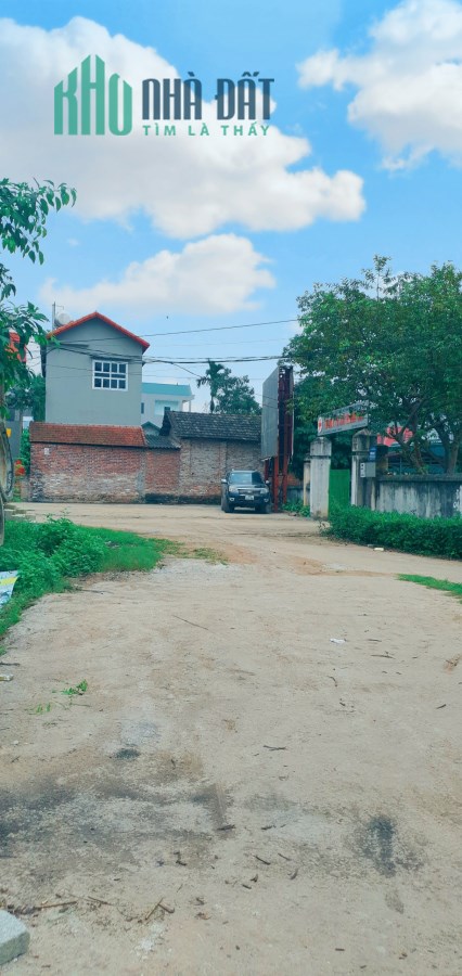 Bán 136m2 đất tại Thanh Vân, Tam Dương.giá: 1,4 x Tỷ.Liên hệ: 0986.797.222-0986.454.393