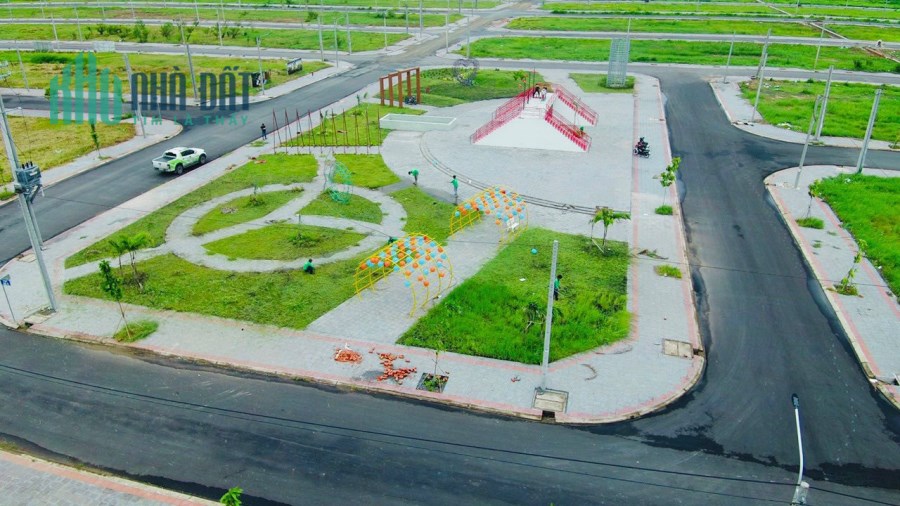 Đất Nền 100m2, Sổ Hồng Trao Tay, Nhận Ngay 5 Chỉ Vàng SJC.