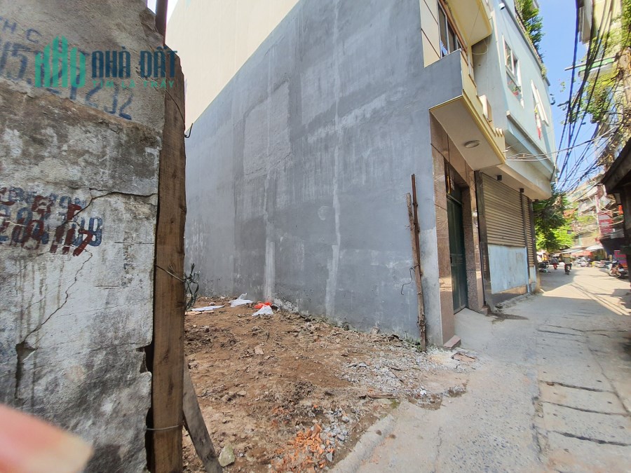 Chính chủ(gửi) bán ĐẤT ngõ 81 phố Trạm, Long Biên, 66m, 2.8 tỷ. Ô to chạy vòng quanh.