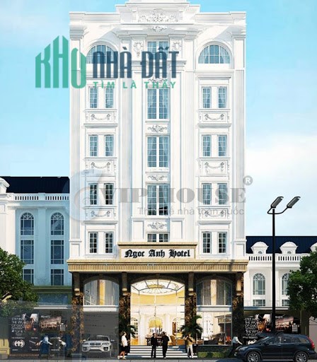 Bán nhà mặt phố Cầu Gỗ, Kinh doanh đẳng cấp, 300m2, MT 10m, Giá 200 tỷ