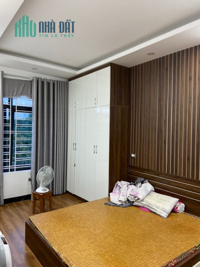 Bán nhà 3 tầng siêu đẹp tại Khai Quang , Vĩnh Yên. 100m2, giá: 3,x Tỷ.Liên hệ : 0986.797.222
