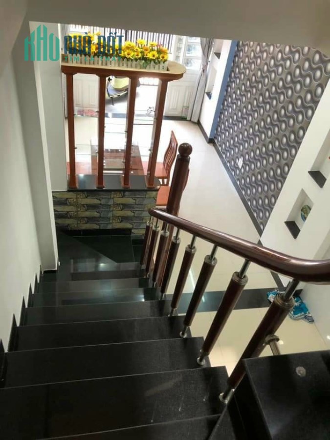 Bán nhà quận 10, NỞ HẬU, 35m2, nhà đẹp ở ngay, 6.5 tỷ, 0911687421