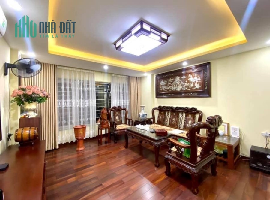 Tôi bán nhà chia lô khu dịch vụ Hà Trì gần chợ Hà Đông 55m2x5T chỉ 5.88 tỷ. LH 0989626116