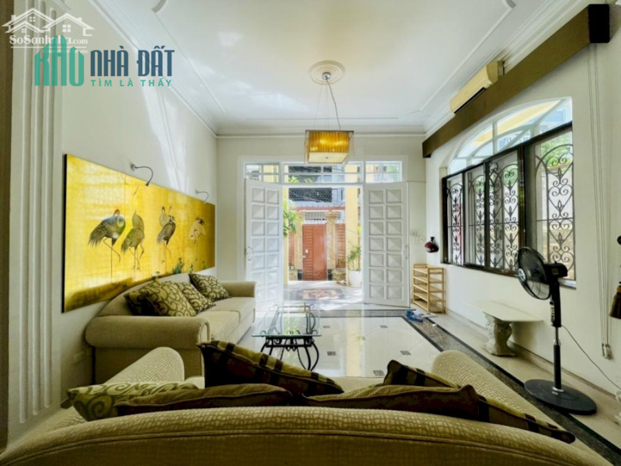 Bán Biệt thự Đông Dương rất đẹp Hồ Văn Huê P9. Quận PN
