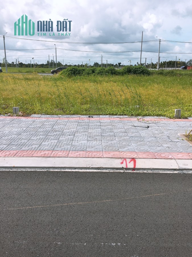 Nền đối diện trung tâm thương mại, giá đầu tư mùa dịch chỉ 740 triệu