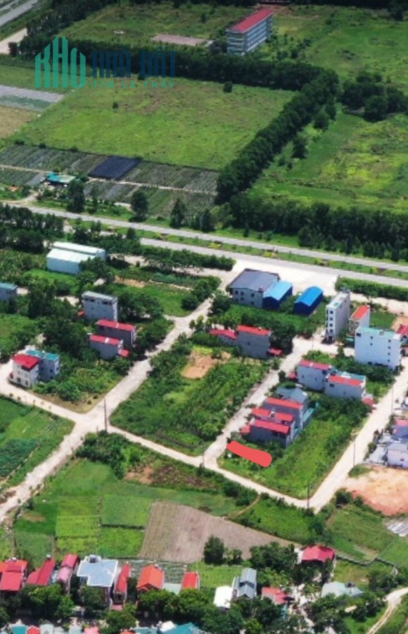 Cần bán gấp ô đất dãy X Khu May Mặc Kim long - Tam Dương 99,8m2. Liên hệ: 0986.797.222-0986.454.393