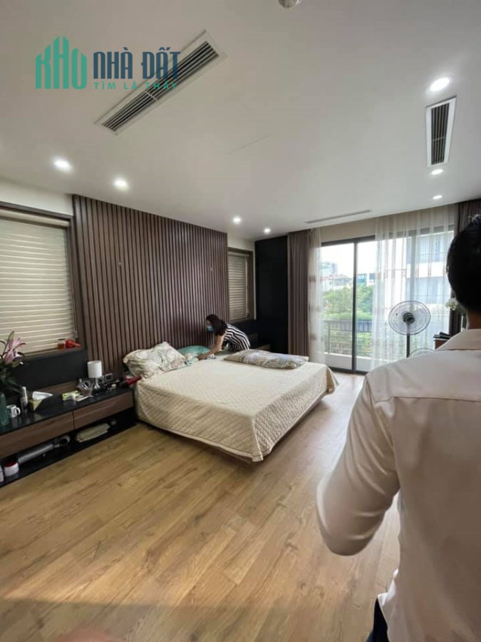 Biệt thự PanDora Triều Khúc căn góc view vườn hoa, nội thất đẹp có bể bơi
