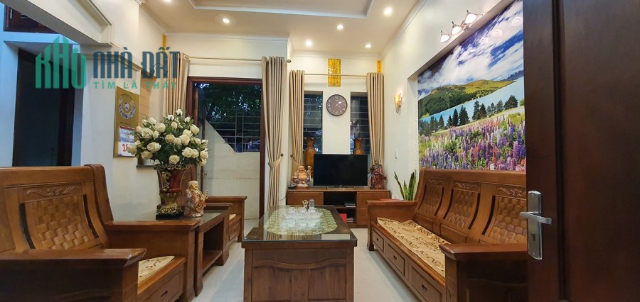 Bán nhà Tô Vĩnh Diện: Ôtô, Nhà đẹp, nội thất, 2 thoáng, 80m2x4T, MT 5m, 7.5 tỷ-0975642942