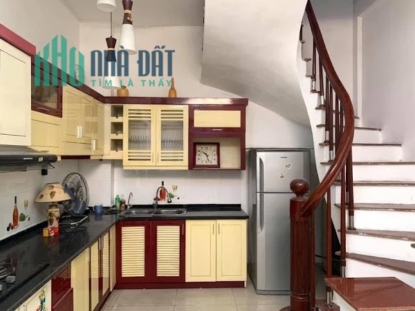 Bán nhà Xã Đàn, Đống Đa: Ngõ rộng, nhà đẹp, Lô góc, 35m2x6T, MT 4m, 4.85 Tỷ-0975642942