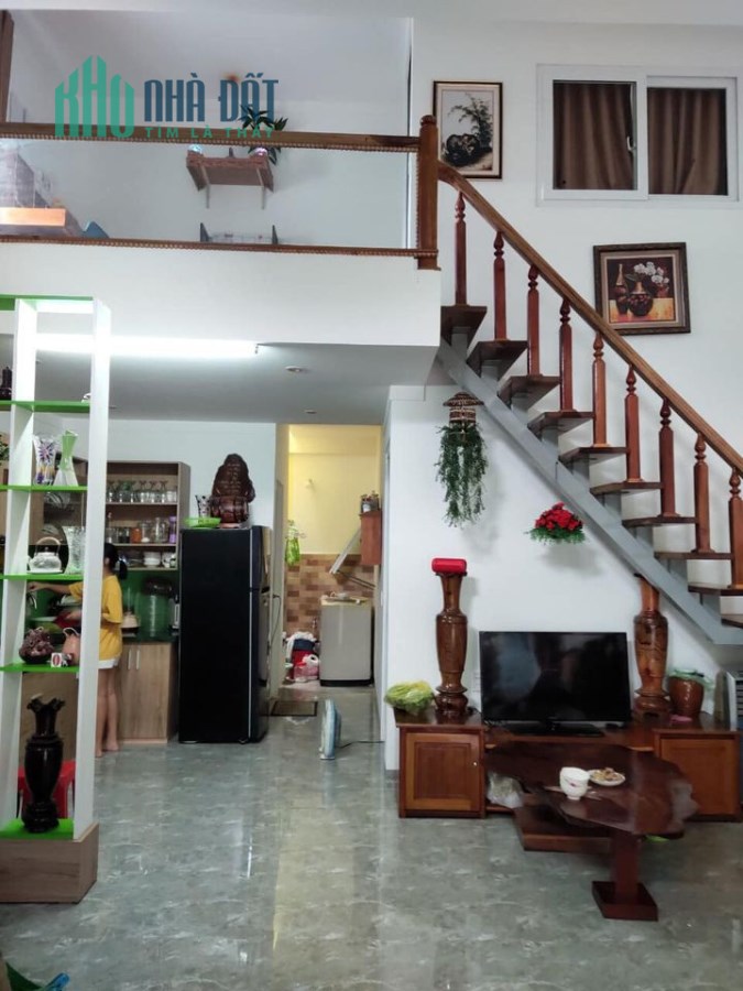 Bán nhà quận 10, ĐẸP, 71m2, HẠ giá dưới 7 tỷ, 0911687421