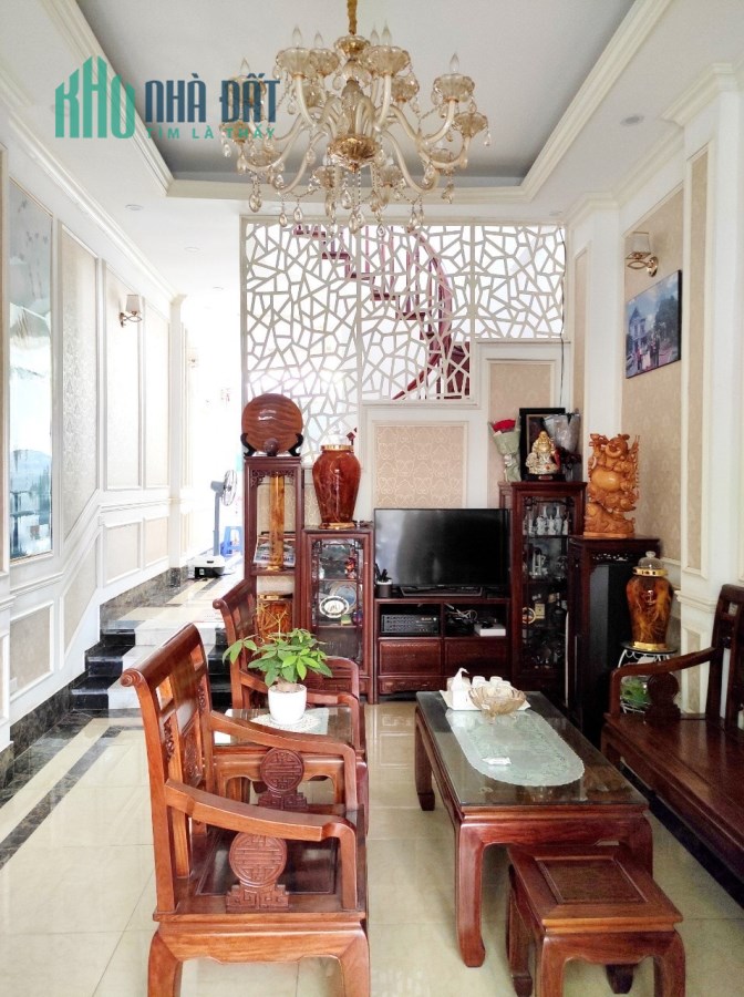 Bán nhà phố Hoàng Sâm, Cầu Giấy, 65m x 5T, Ô tô vào nhà