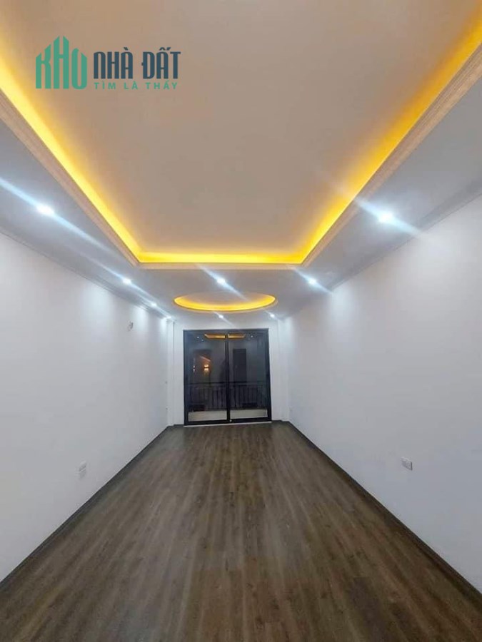 Xây mới , Cù Chính Lan 45m2, 6 tầng 3 phòng Master + văn phòng