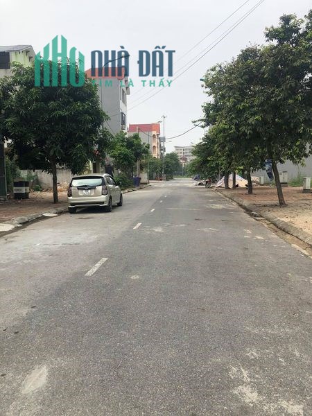 Chính chủ cần bán mảnh đất tại TĐC Trâu Quỳ, Gia Lâm. Gần ngay NVH Huyện