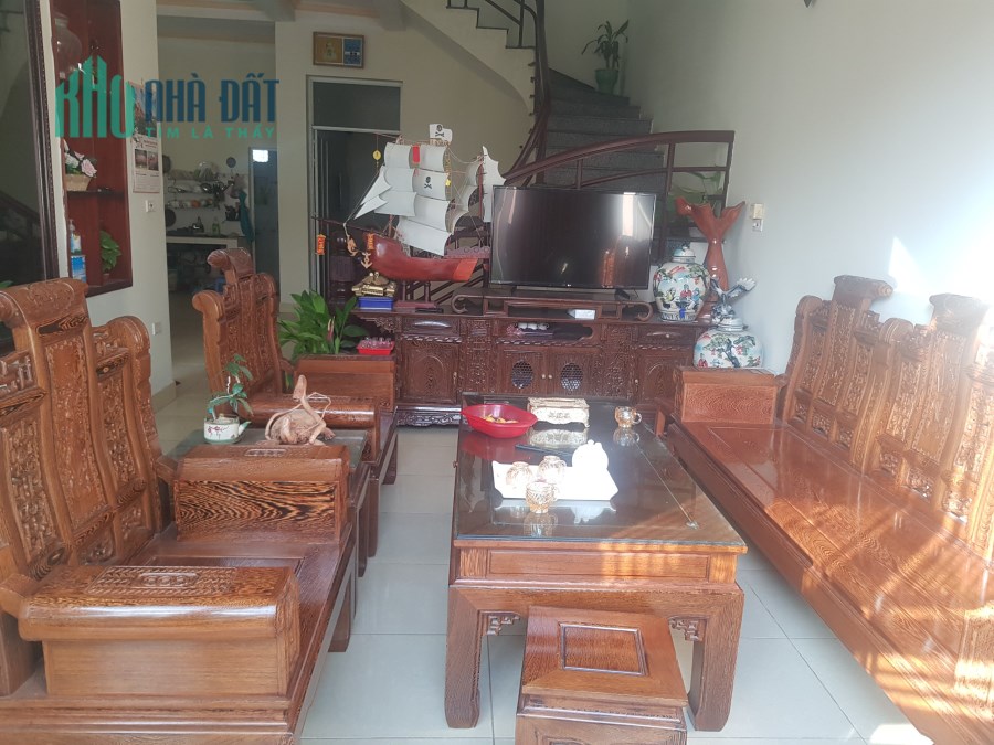 🍅🍁Bán nhà 3 tầng siêu đẹp Khai Quang , Vĩnh Yên. 105m2, giá: 2,8 Tỷ.Liên hệ: 0986.797.222