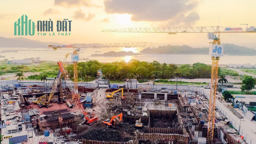 Chính chủ bán căn hộ chung cư cao cấp The Ruby Hạ Long, view biển giá đầu tư cực tốt
