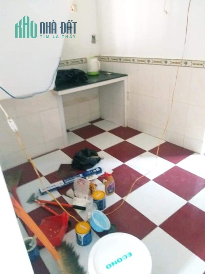 Bán nhà quận 10 dưới 2 tỷ, 18m2, kinh doanh, vị trí đẹp, 0911687421