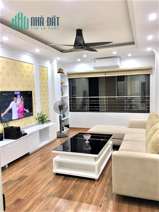 Siêu hiếm: Ngõ 93 Hoàng Văn Thái, Thanh Xuân: DT 178m2;  MT 6m; giá 13,5tỷ